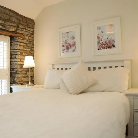 The Cosy Cottage Retreat! Perfect For Contractors, Relocators, Getaway Llantrisant  Exterior photo